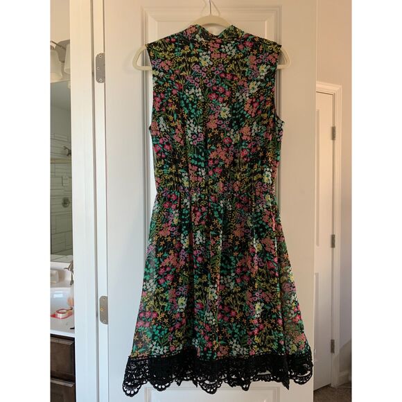 New York & Company Women Dress M Black Floral Tie-Neck Lace Hem Feminine - Picture 2 of 10